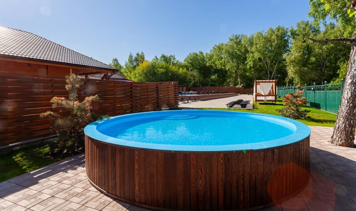 jardin piscine en bois